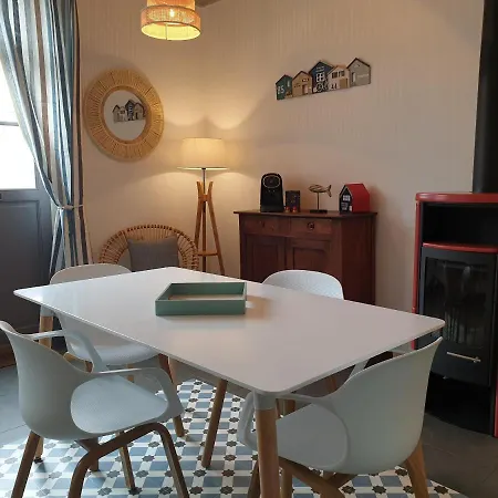 Holiday home Au Coeur De Veules-les-roses/le P'ti